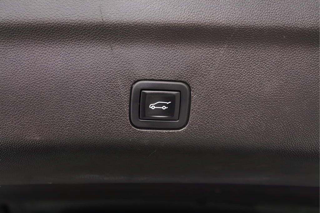 Used 2022 Chevrolet Tahoe Premier AWD/4WD image 41