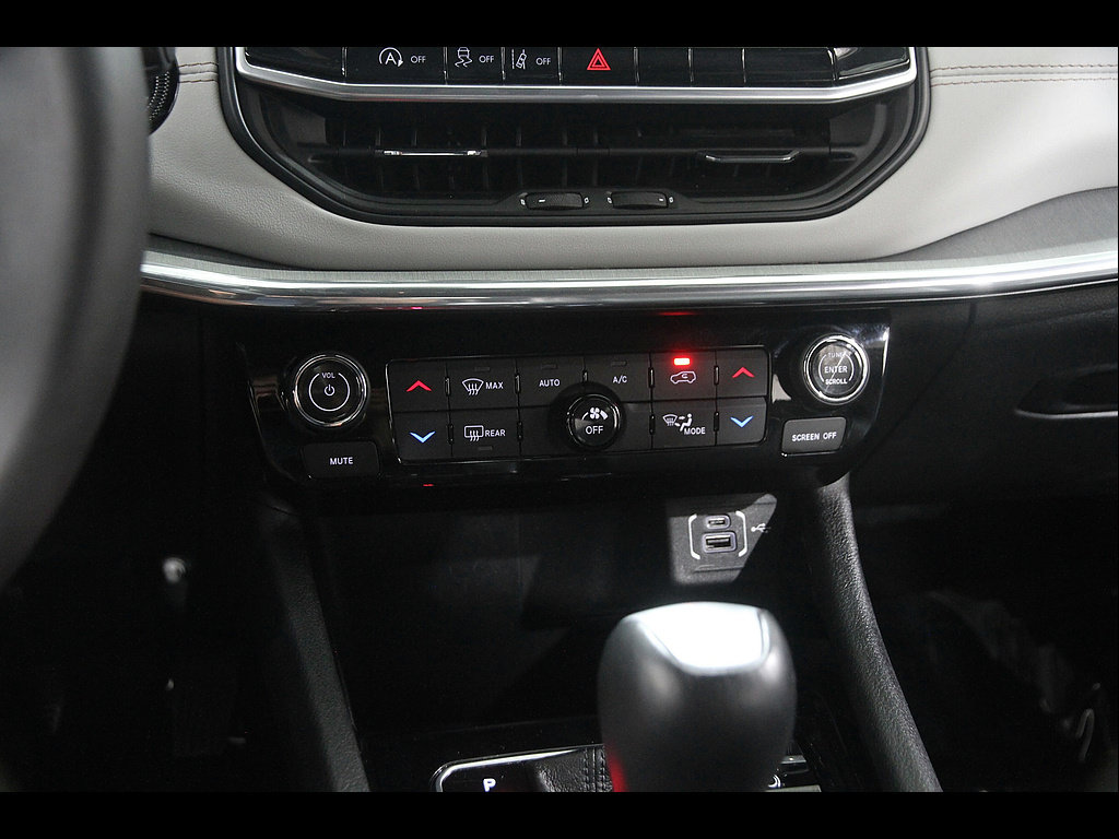 Used 2023 Jeep Compass Limited AWD/4WD image 14