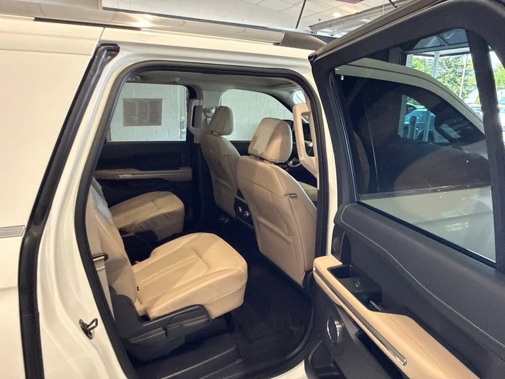 Used 2022 Ford Expedition Max Limited AWD/4WD image 15