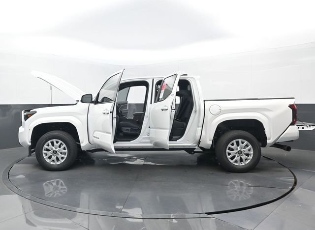 New 2026 Toyota Tacoma SR5 AWD/4WD image 31