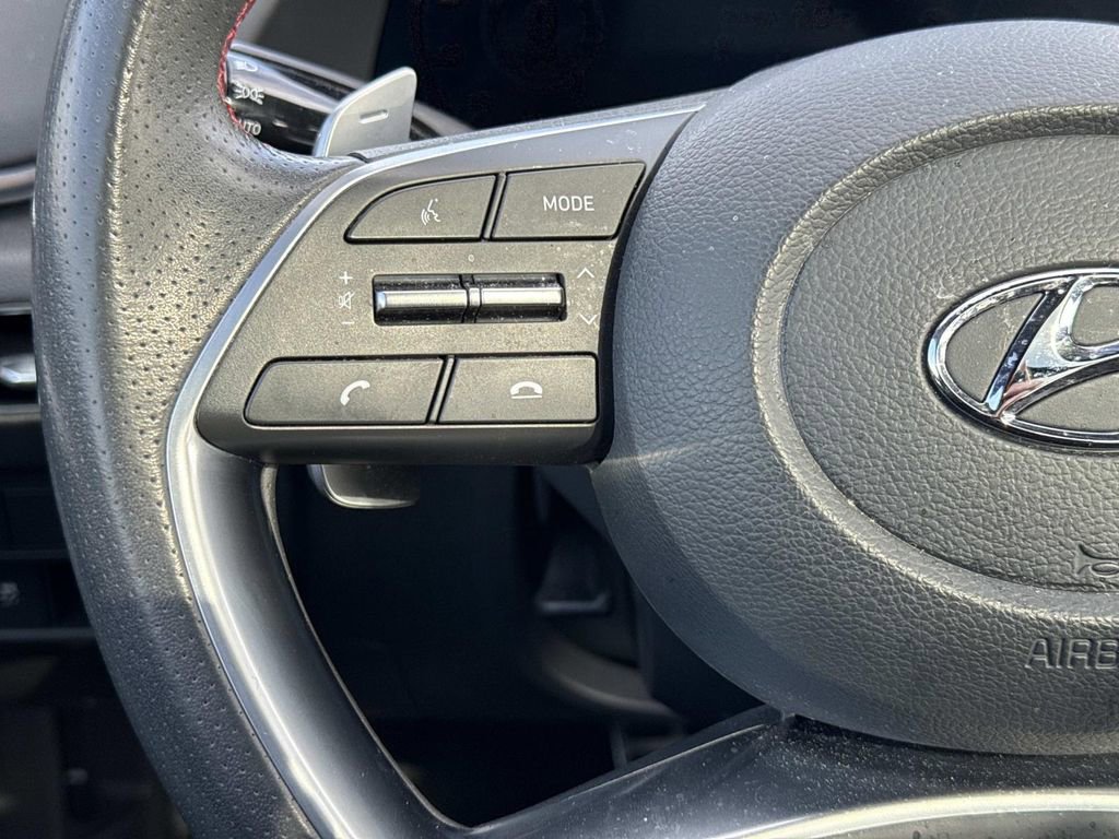 Used 2023 Hyundai Sonata SEL Plus w/ Preferred Accessory Package FWD image 9