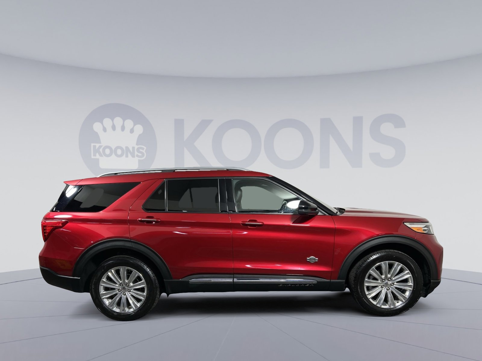 Used 2021 Ford Explorer King Ranch w/ Premium Technology Package image 8