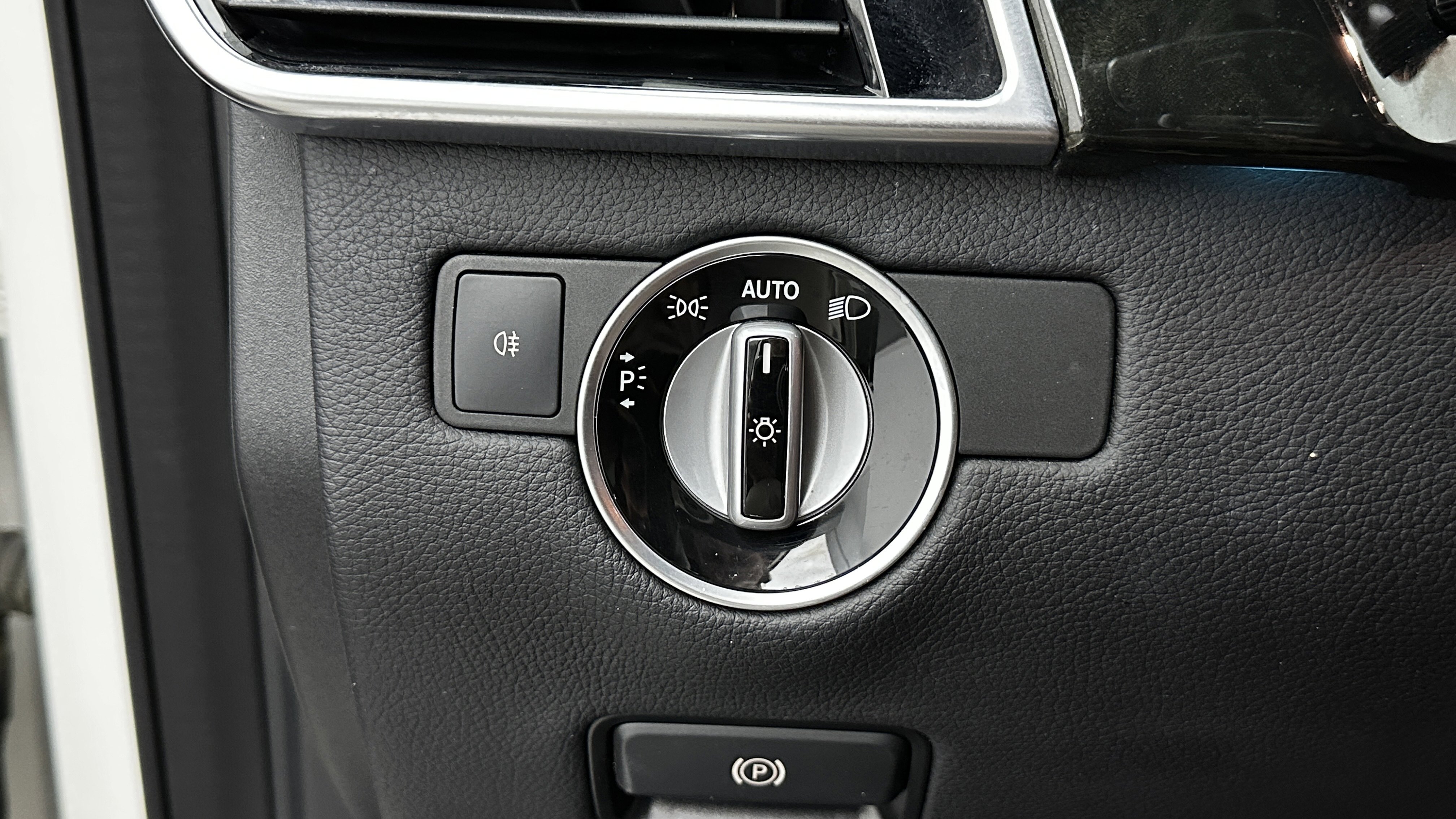 Used 2017 Mercedes-Benz GLE 43 AMG 4MATIC image 28