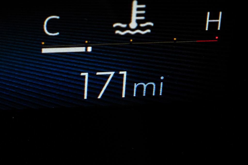 New 2026 Chevrolet Trax ACTIV w/ Sunroof Package image 34