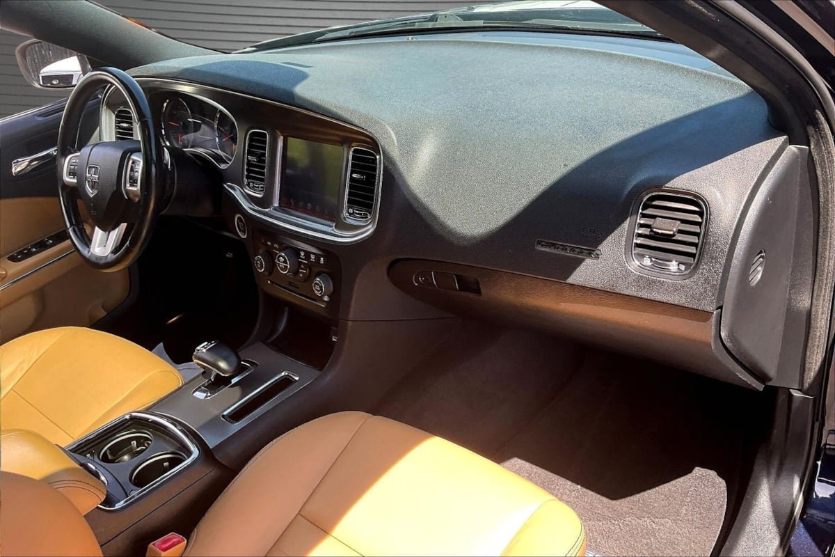 Used 2012 Dodge Charger SXT Plus RWD image 25