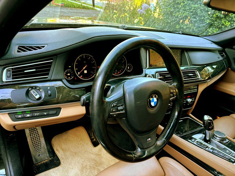 Used 2015 BMW 740Li xDrive AWD/4WD image 18