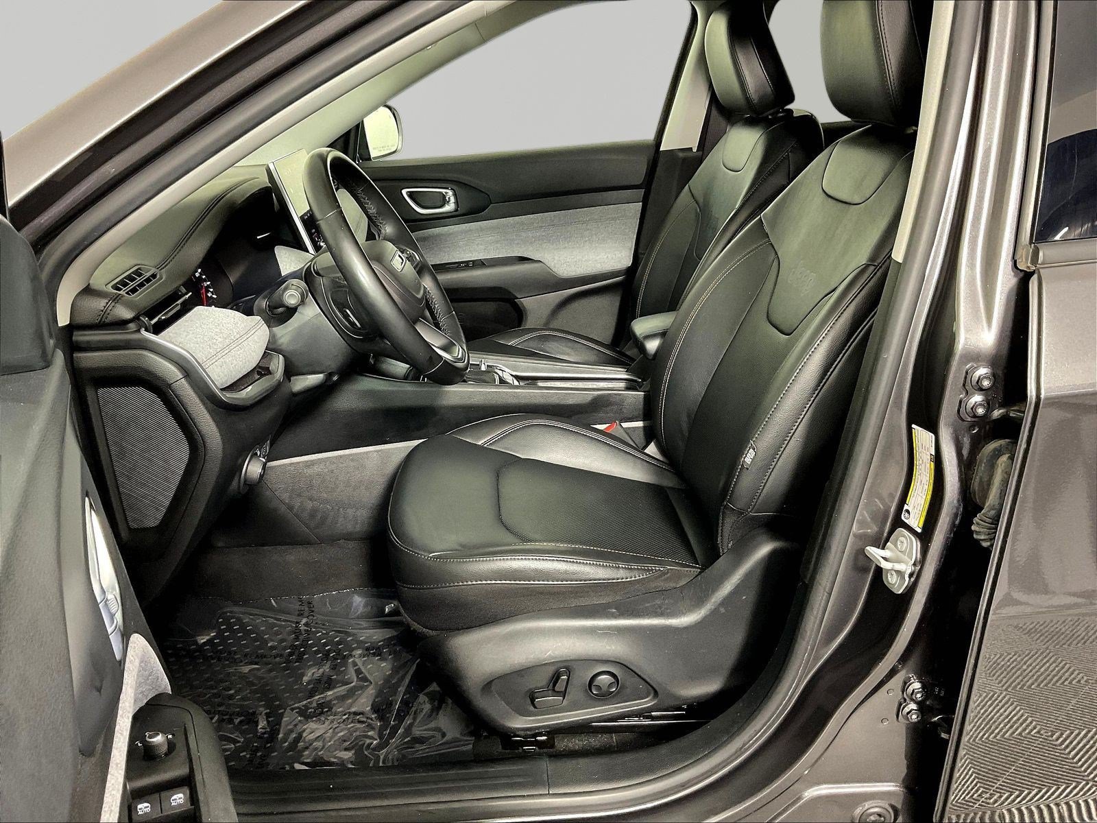 Used 2022 Jeep Compass Latitude AWD/4WD image 20