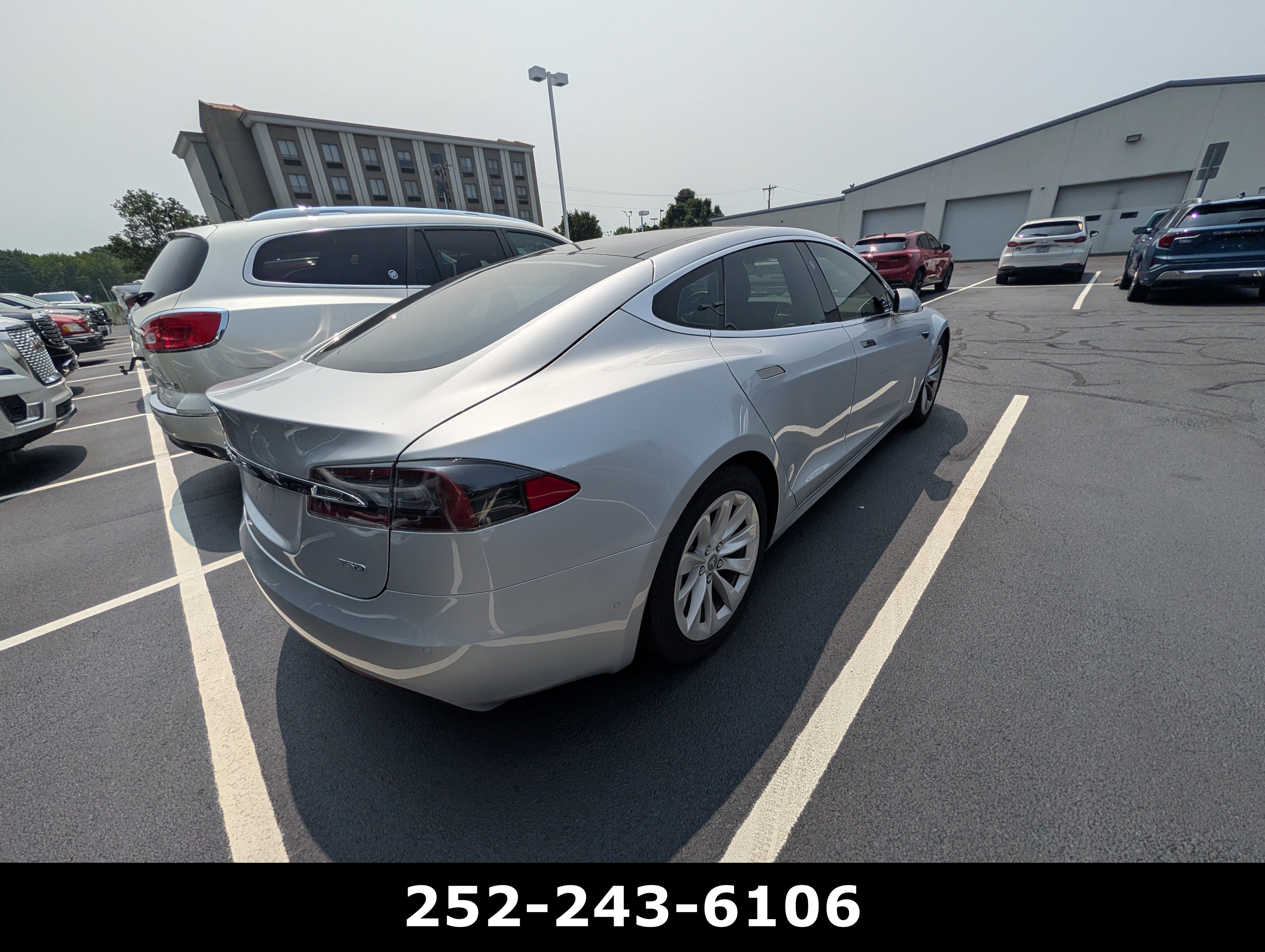 Used 2017 Tesla Model S 75D AWD/4WD image 3