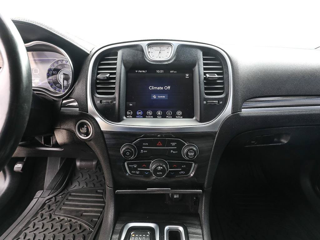 Used 2021 Chrysler 300 Touring L RWD image 16