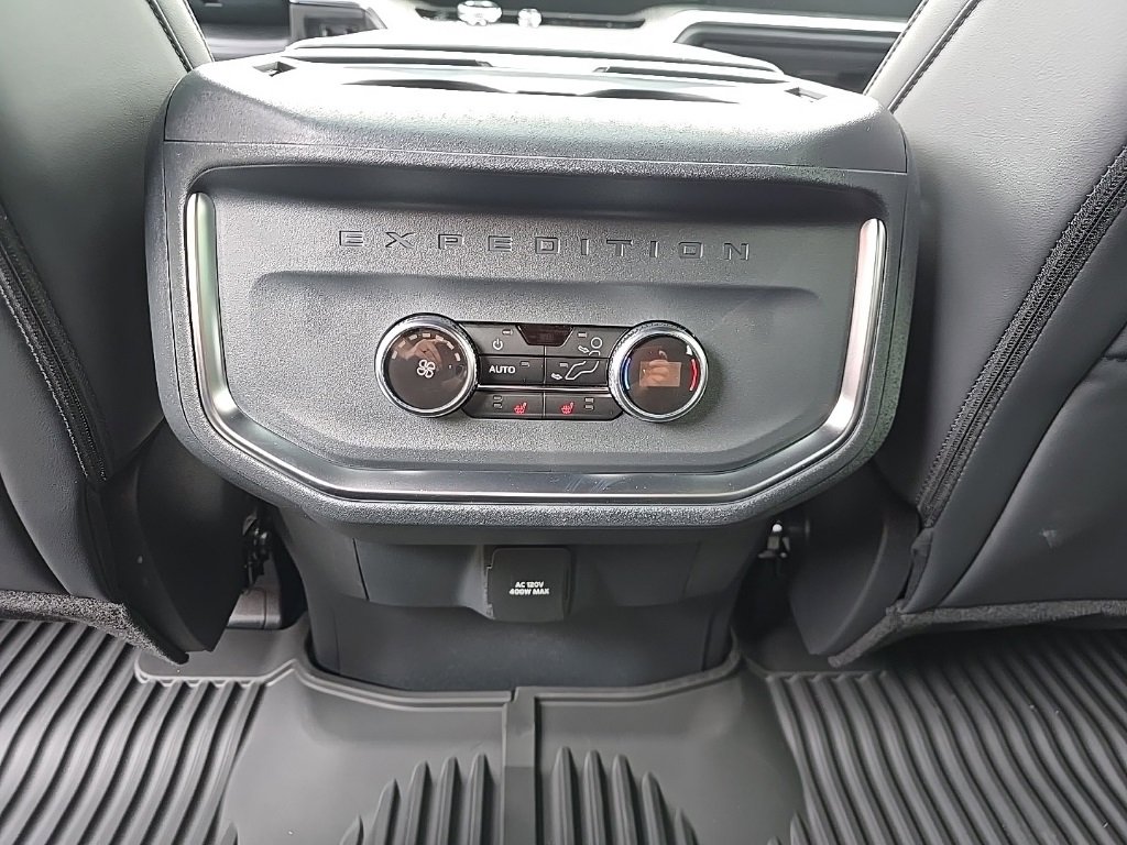 New 2025 Ford Expedition Tremor image 25