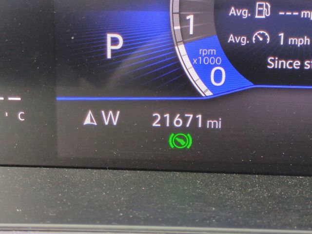 Used 2025 Volkswagen Jetta SE FWD image 32