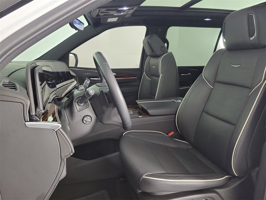 Certified 2024 Cadillac Escalade ESV Premium Luxury image 15