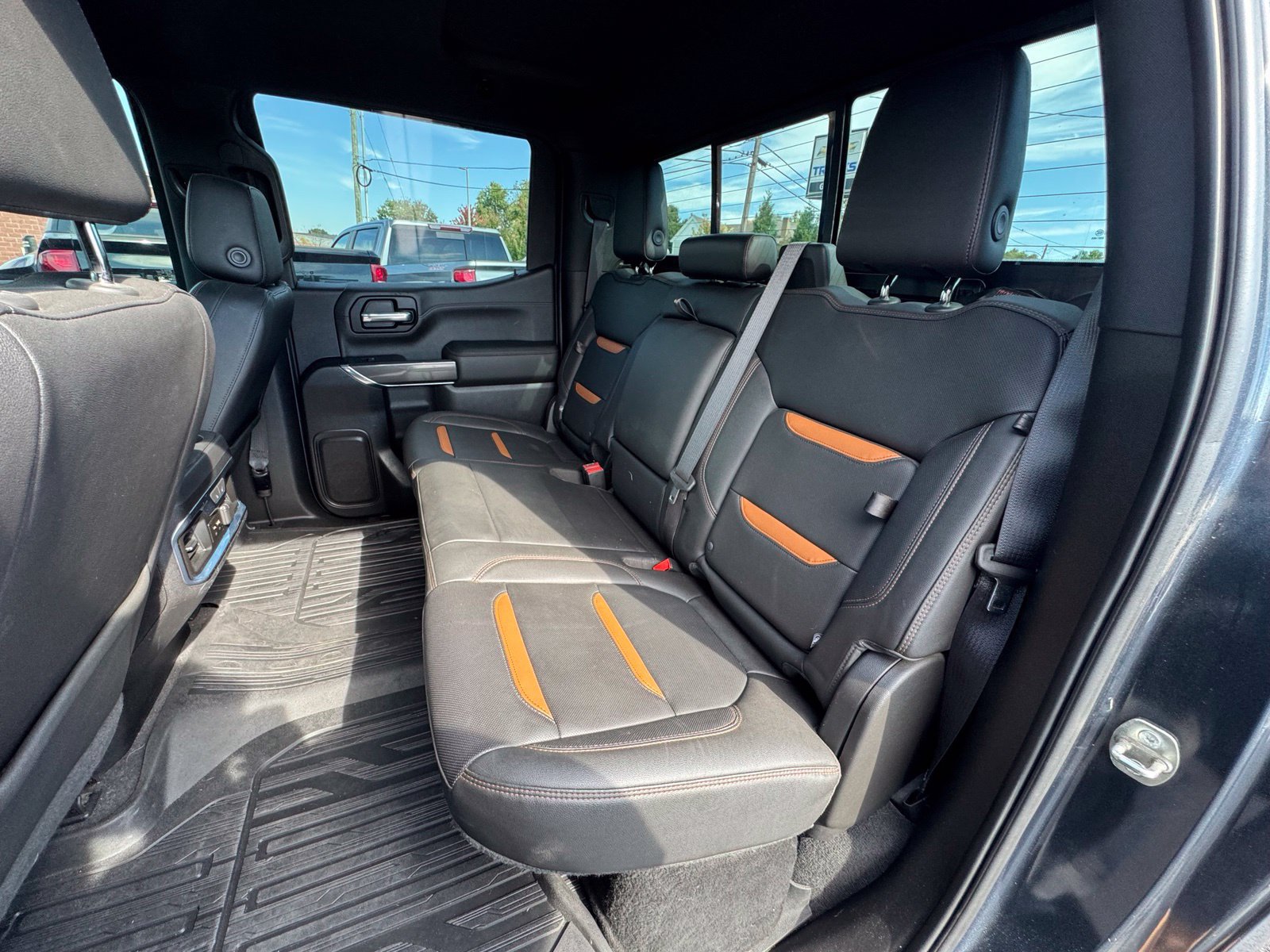 Used 2019 GMC Sierra 1500 AT4 w/ AT4 Premium Package AWD/4WD image 26