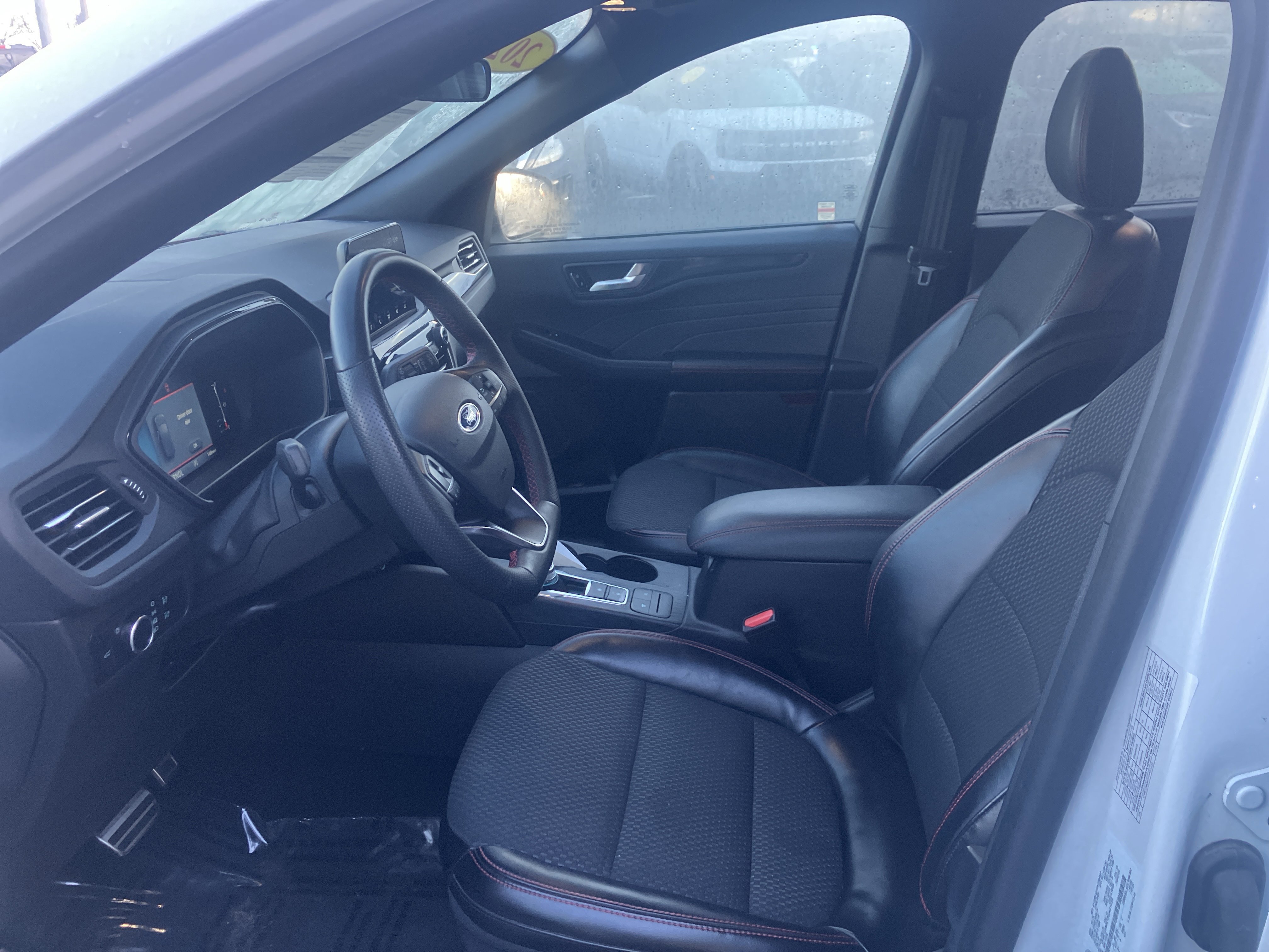 Used 2023 Ford Escape ST-Line image 18