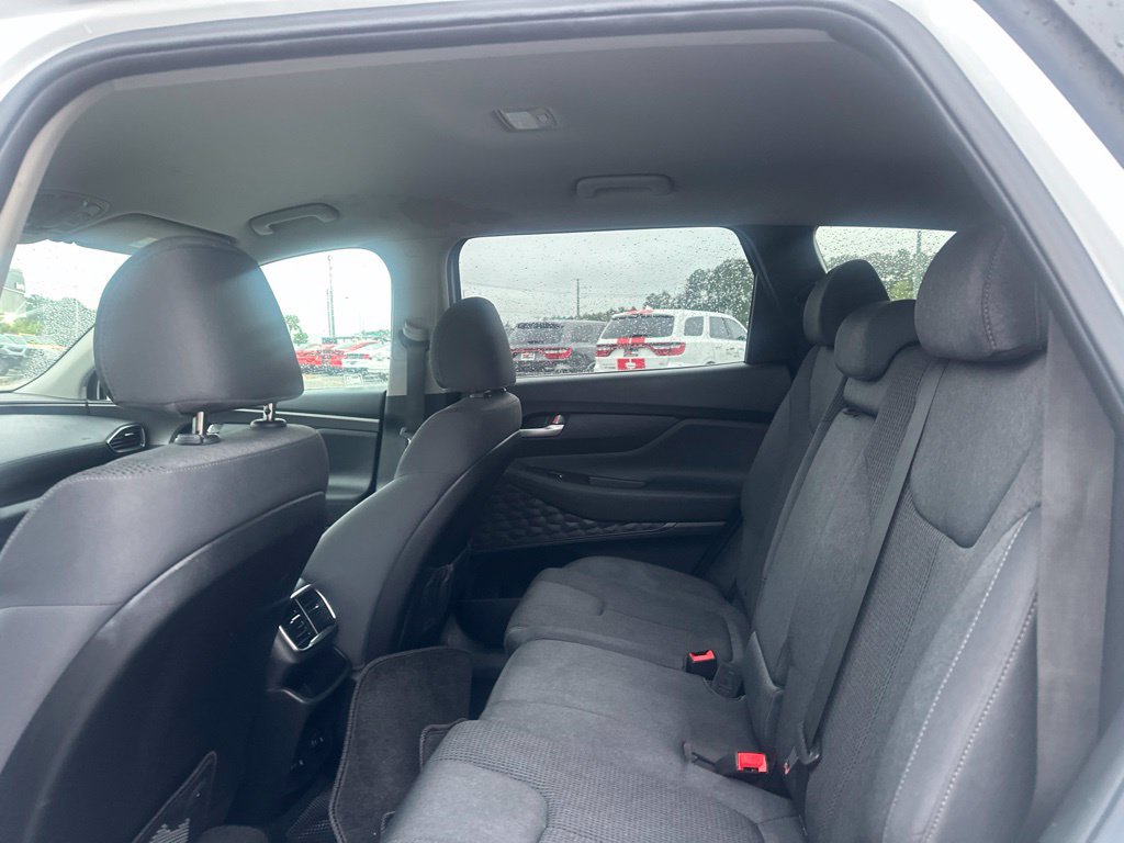 Used 2019 Hyundai Santa Fe SE FWD image 11