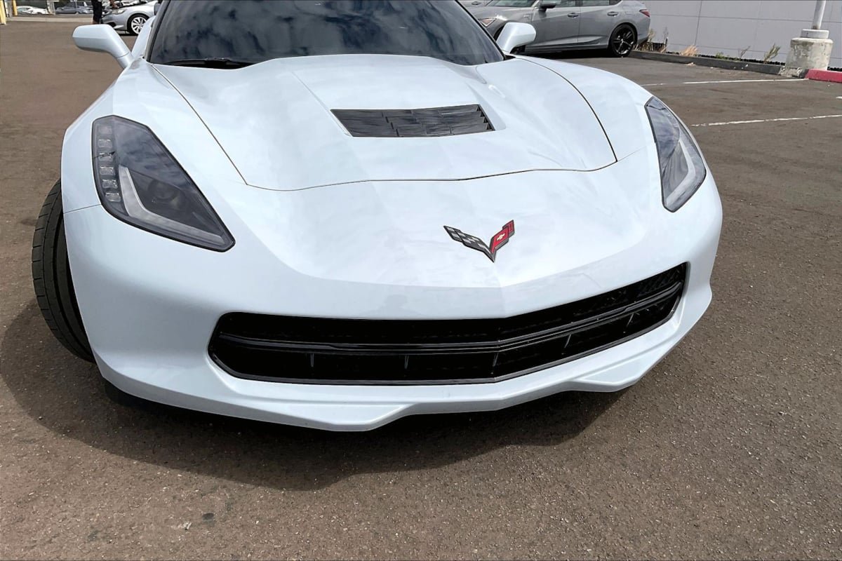 Used 2019 Chevrolet Corvette Stingray Coupe w/ Carbon Flash Badge Package RWD image 4