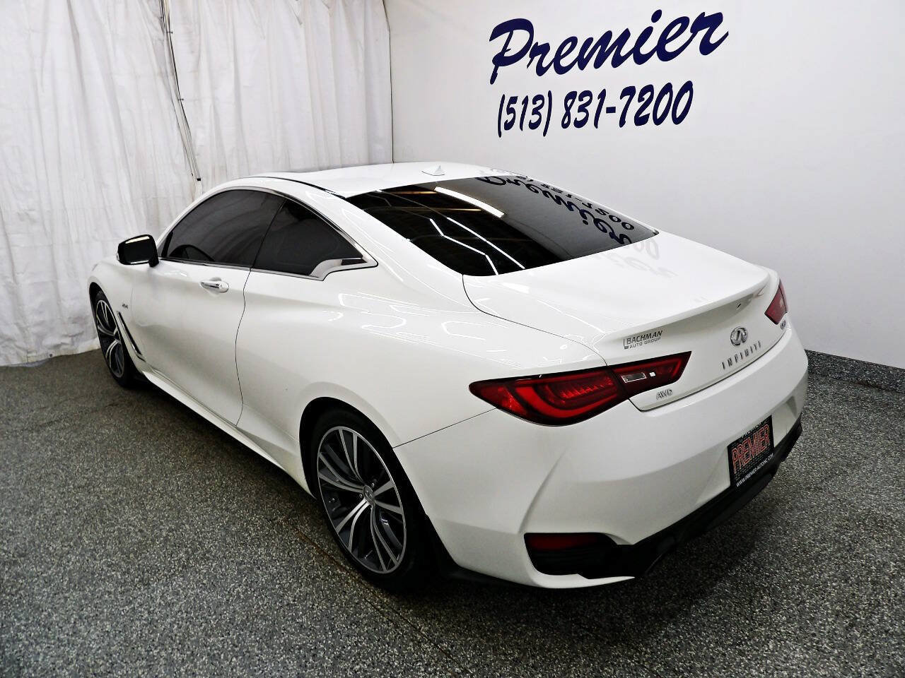 Used 2017 INFINITI Q60 2.0t w/ Premium Plus Package 2.0T AWD/4WD image 4