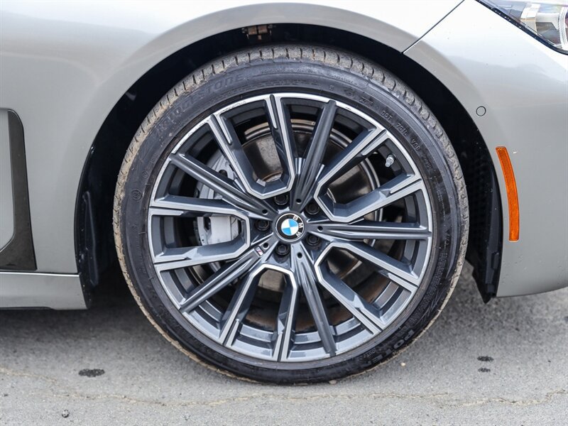 Used 2021 BMW 740i w/ M Sport Package RWD image 12