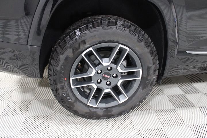 New 2026 GMC Terrain AT4 w/ Convenience Package III image 42