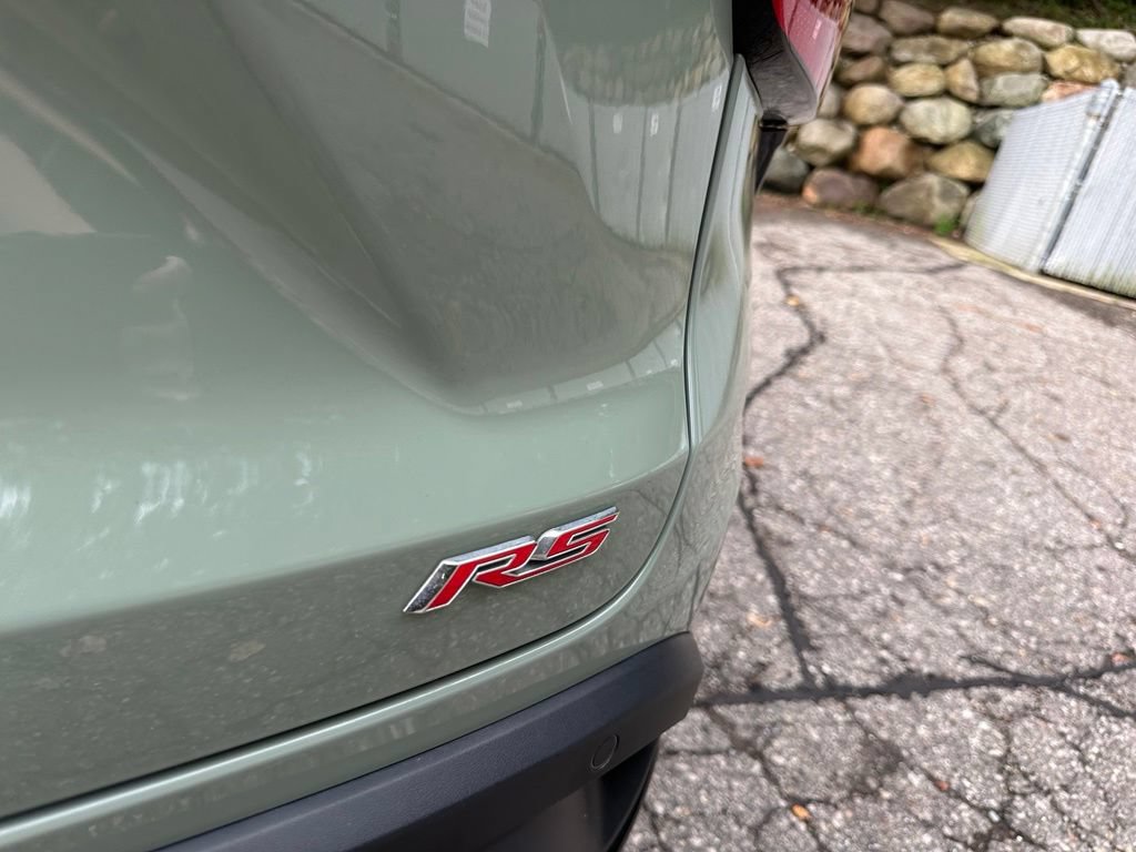 Used 2024 Chevrolet Trax RS w/ Driver Confidence Package FWD image 25