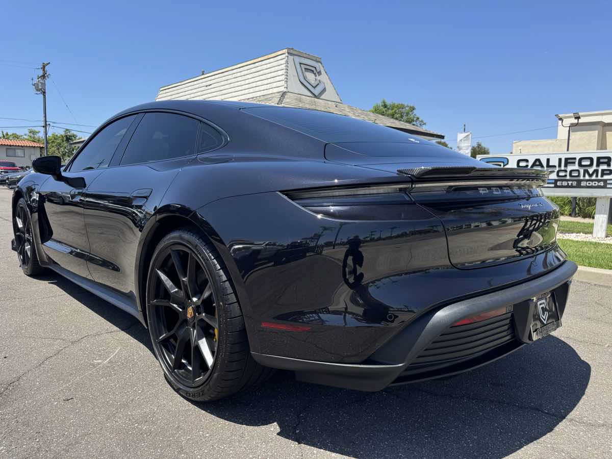 Used 2021 Porsche Taycan RWD image 4