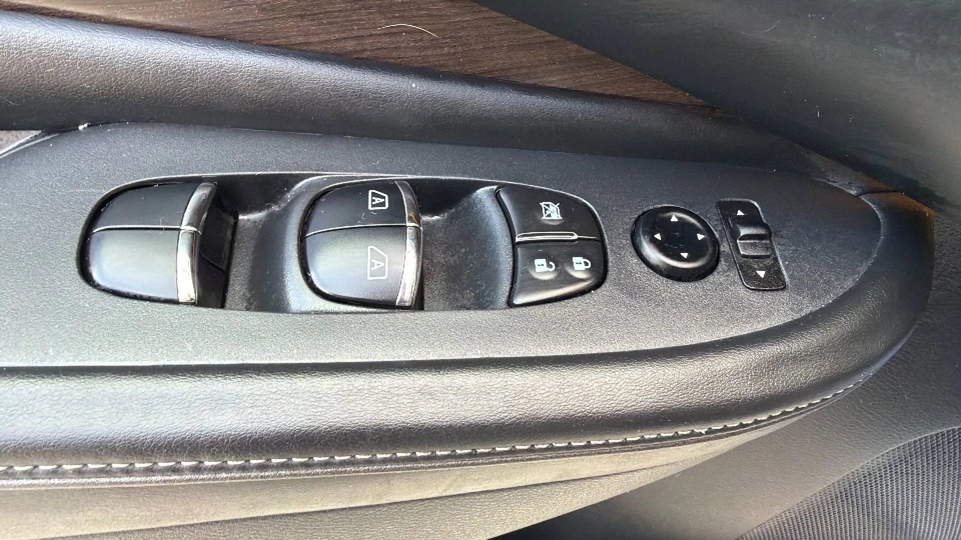 Used 2019 Nissan Murano Platinum image 19