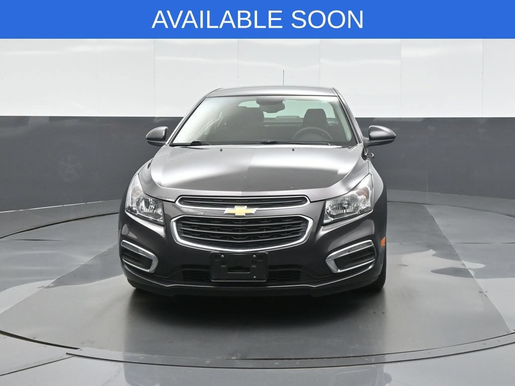 Used 2016 Chevrolet Cruze LT FWD image 2