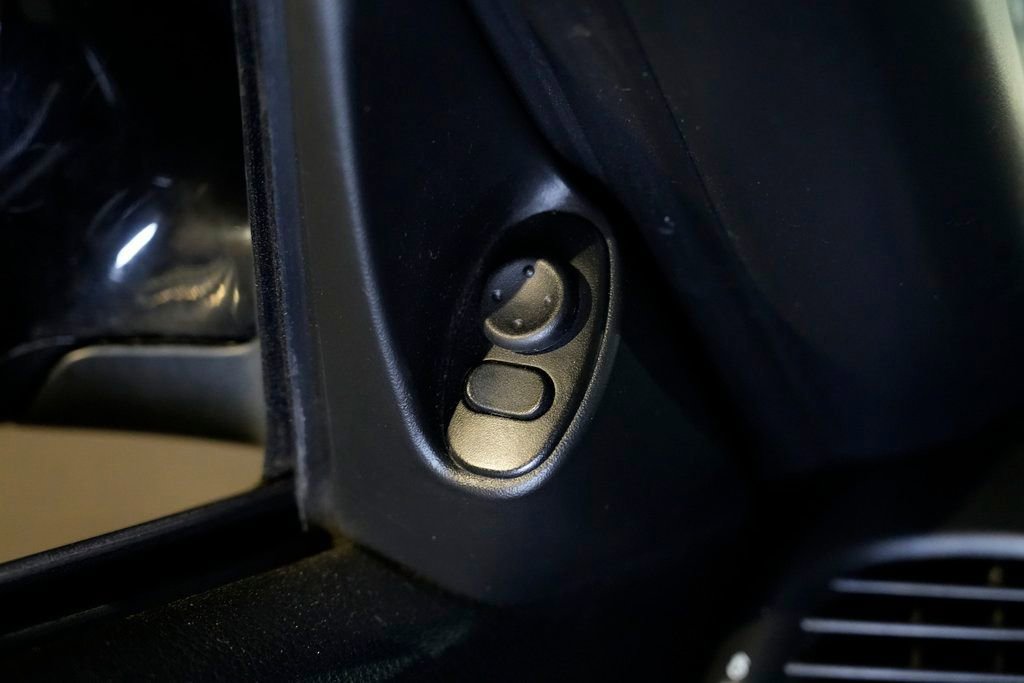 Used 2004 Porsche Boxster S image 44