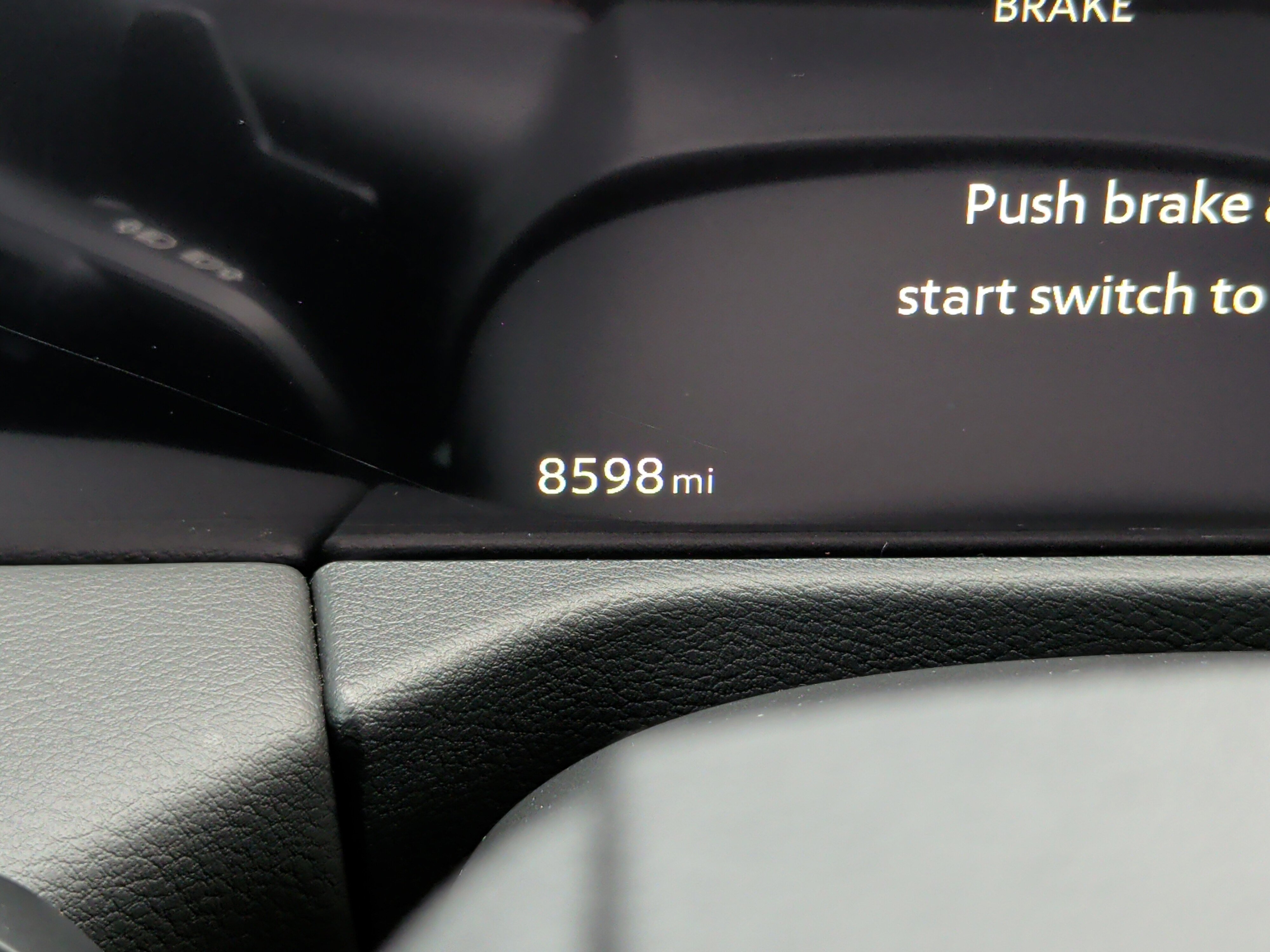 Used 2025 Nissan Armada PRO-4X w/ Pro-4X Premium Package image 15