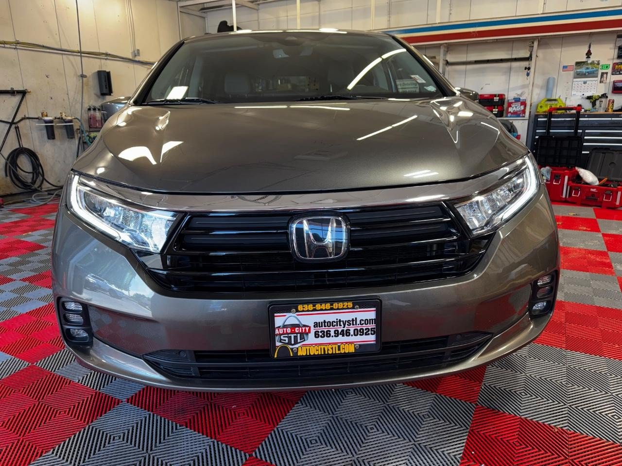 Used 2021 Honda Odyssey EX-L image 2