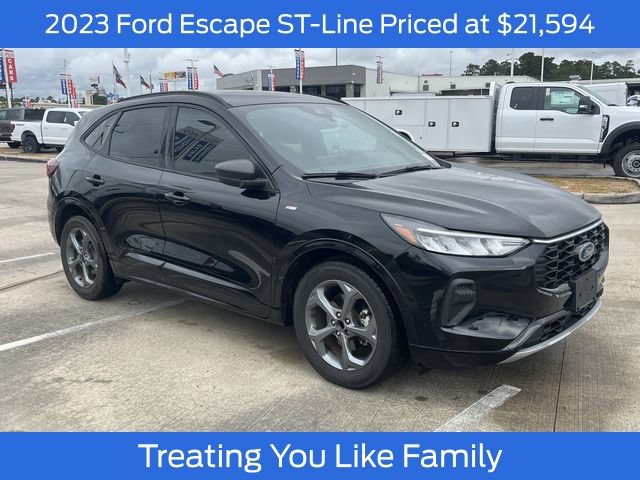 Used 2023 Ford Escape ST-Line w/ Tech Pack #1 FWD image 1