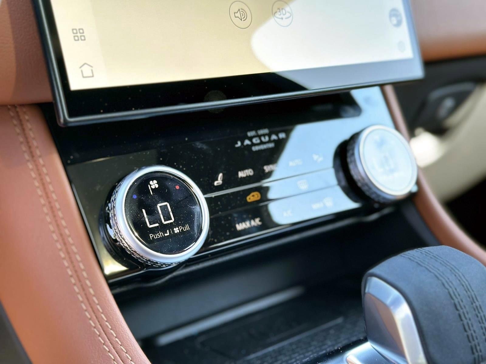 New 2026 Jaguar F-PACE R-Dynamic S AWD/4WD image 18