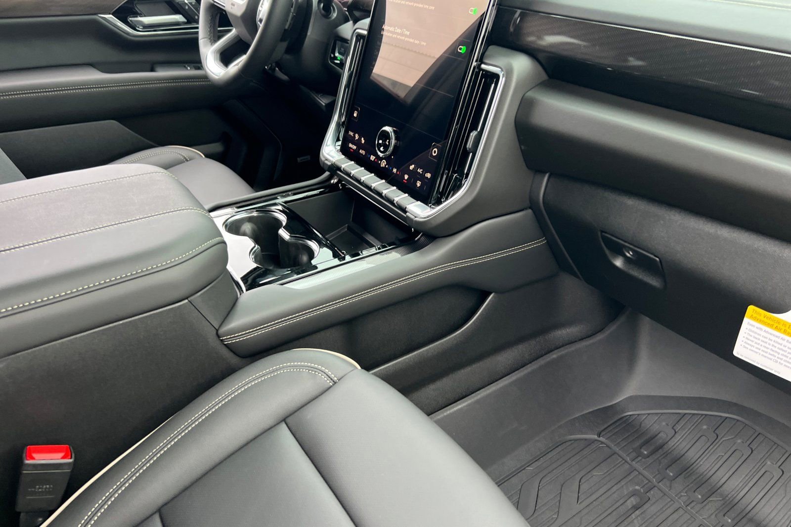 Used 2026 GMC Yukon XL Elevation w/ LPO, Floor Liner Package image 15