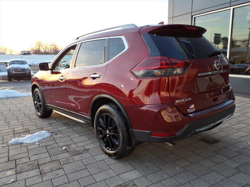 Used 2018 Nissan Rogue SV w/ Premium Package image 10