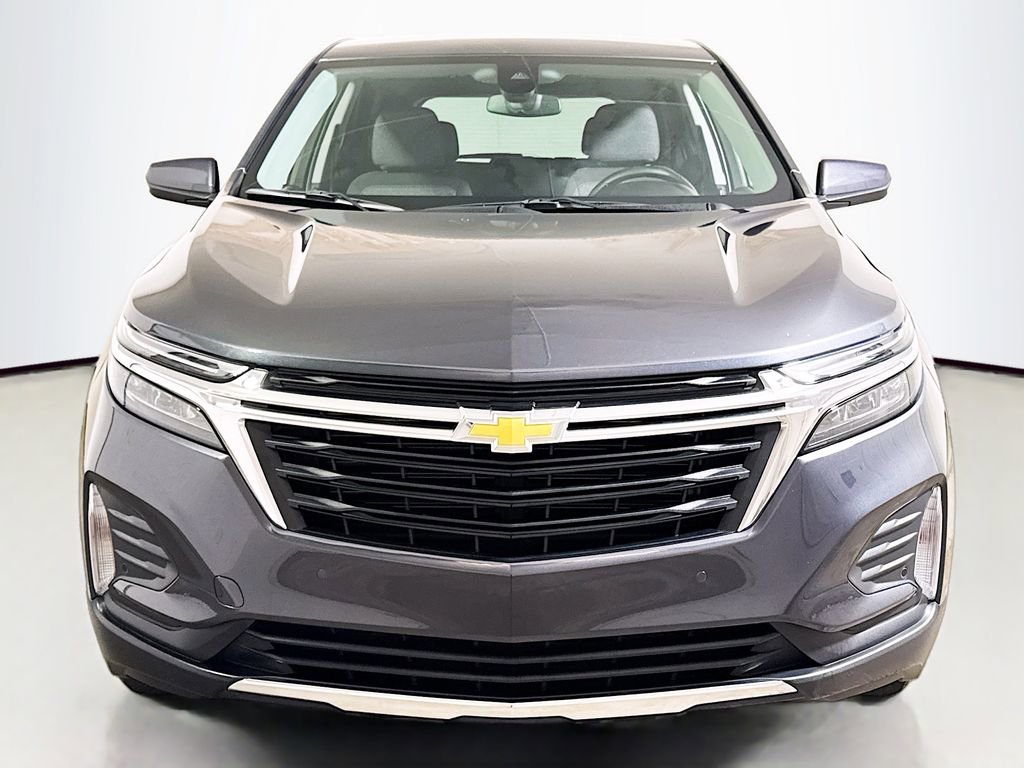 Used 2023 Chevrolet Equinox LT image 2