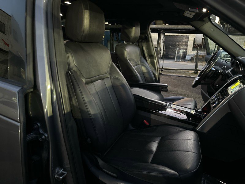 Used 2017 Land Rover Discovery HSE image 60