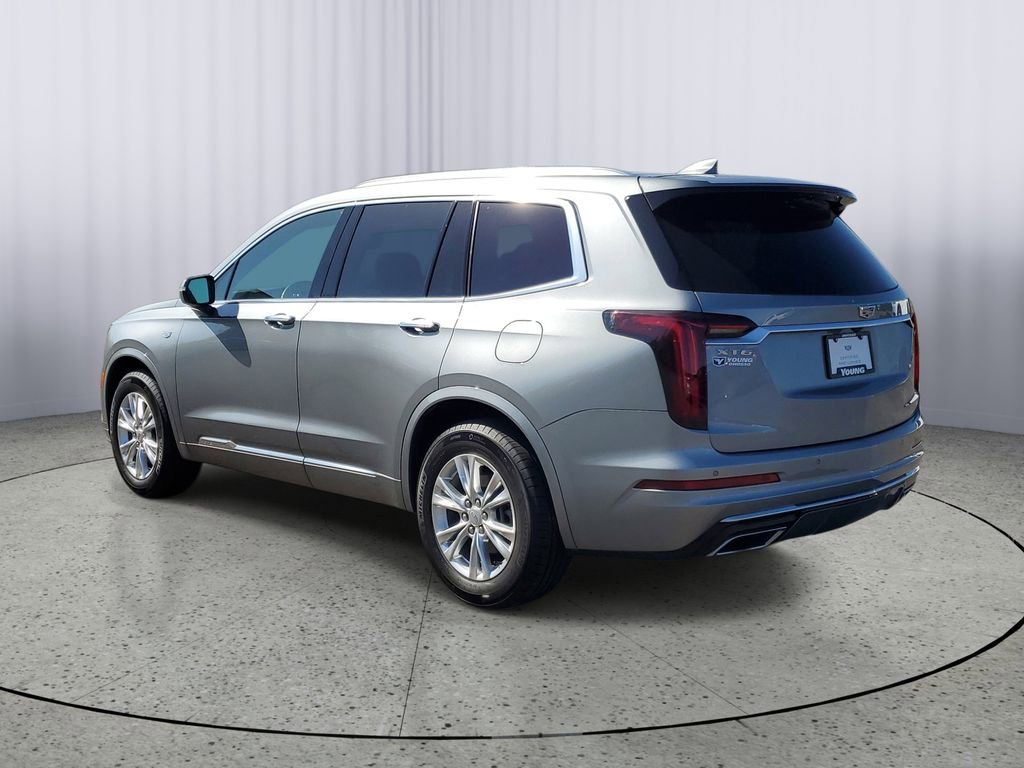 Used 2024 Cadillac XT6 Luxury w/ LPO, Floor Liner Package FWD image 4