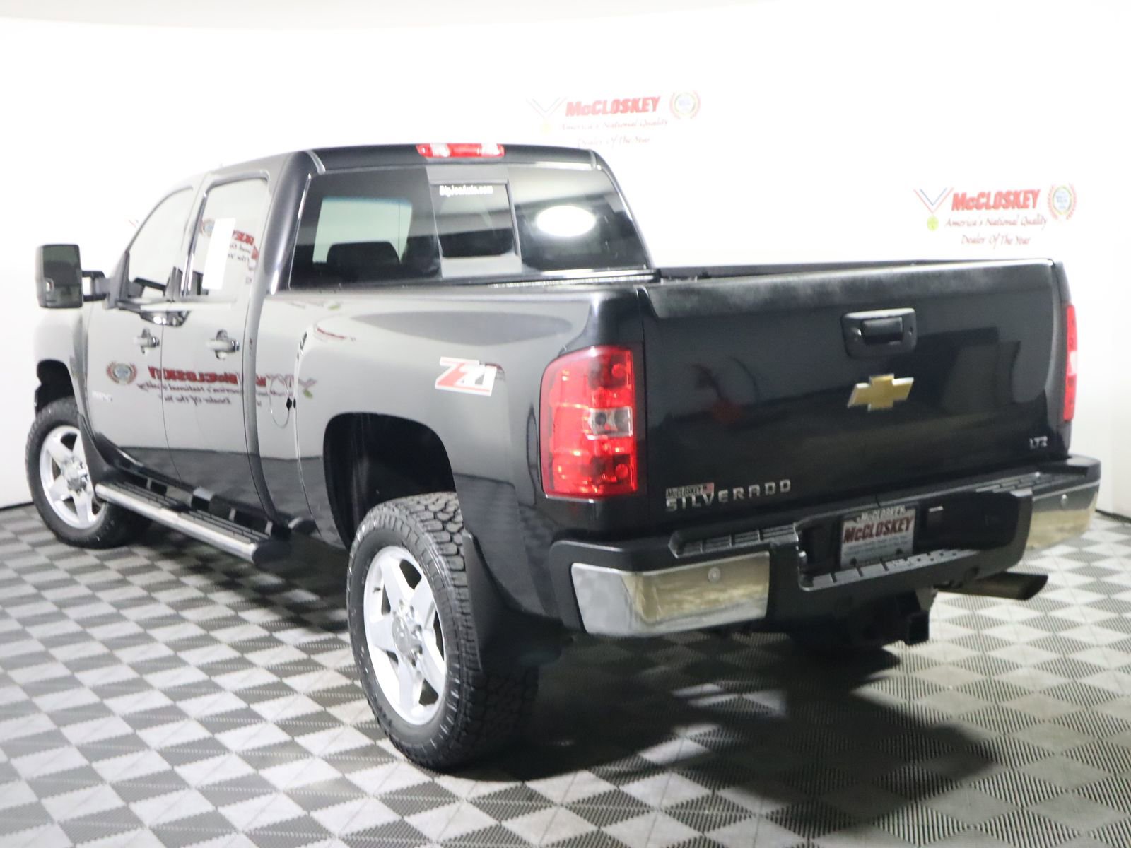 Used 2012 Chevrolet Silverado 2500 LTZ w/ LTZ Plus Package AWD/4WD image 15
