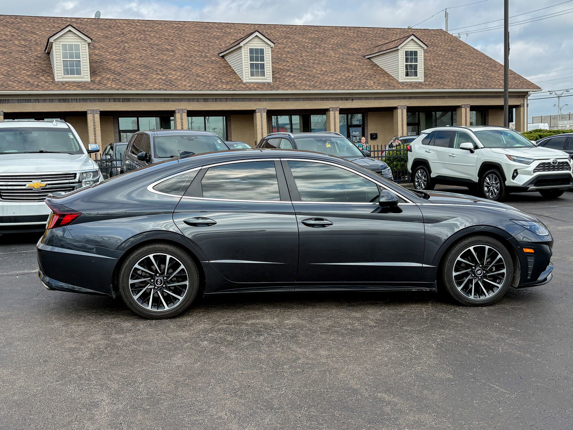 Used 2021 Hyundai Sonata Limited image 12