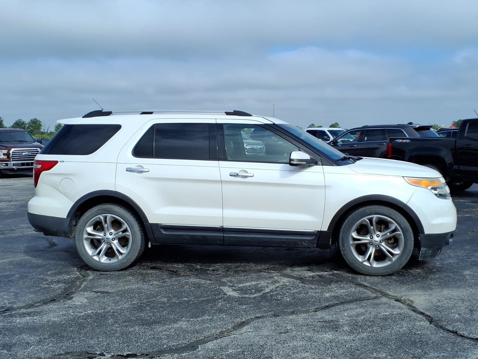 Used 2012 Ford Explorer Limited w/ Class III Trailer Tow Pkg AWD/4WD image 2