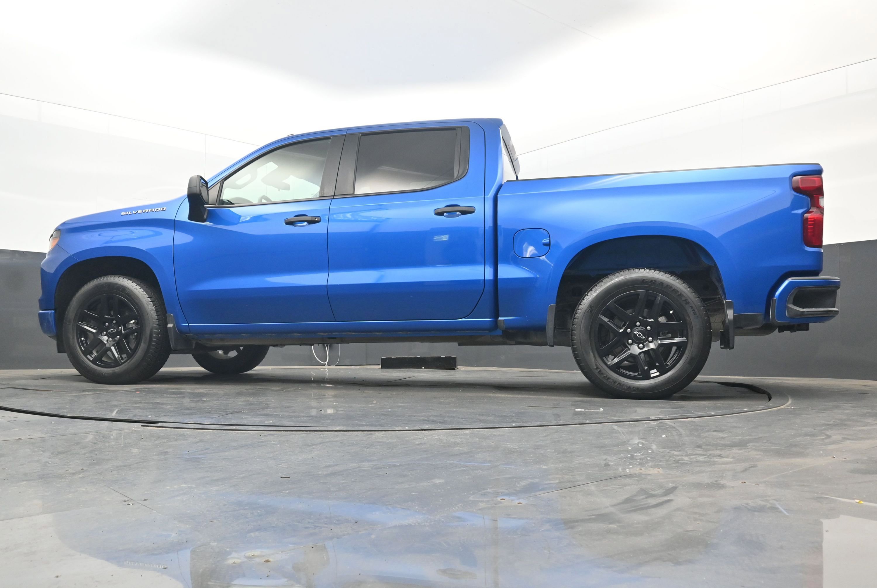 Used 2023 Chevrolet Silverado 1500 Custom image 28