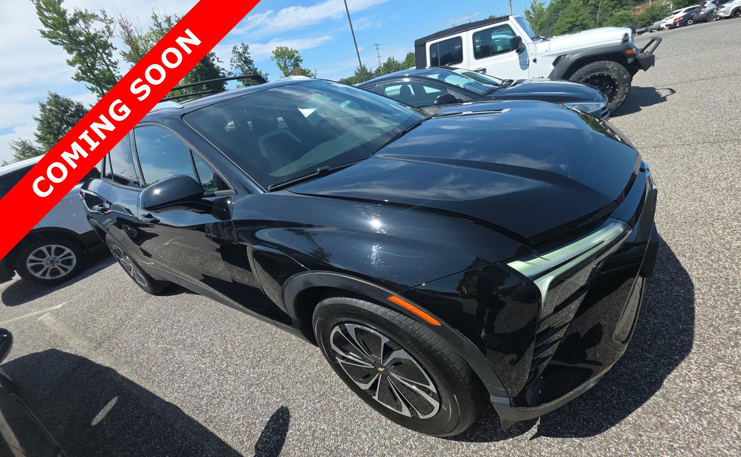Used 2024 Chevrolet Blazer EV LT AWD/4WD image 3