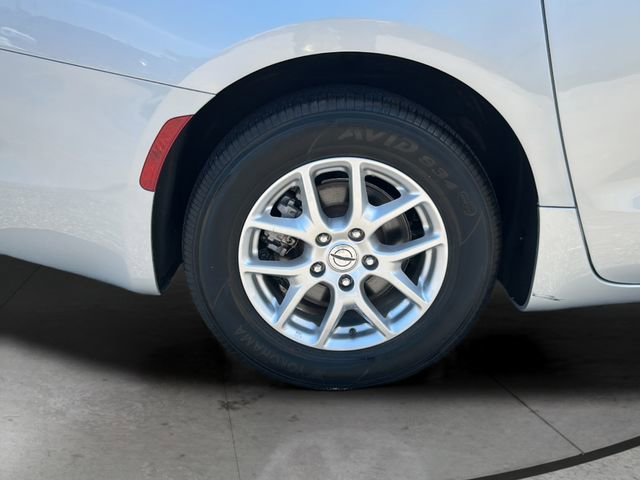 Used 2023 Chrysler Voyager LX FWD image 32
