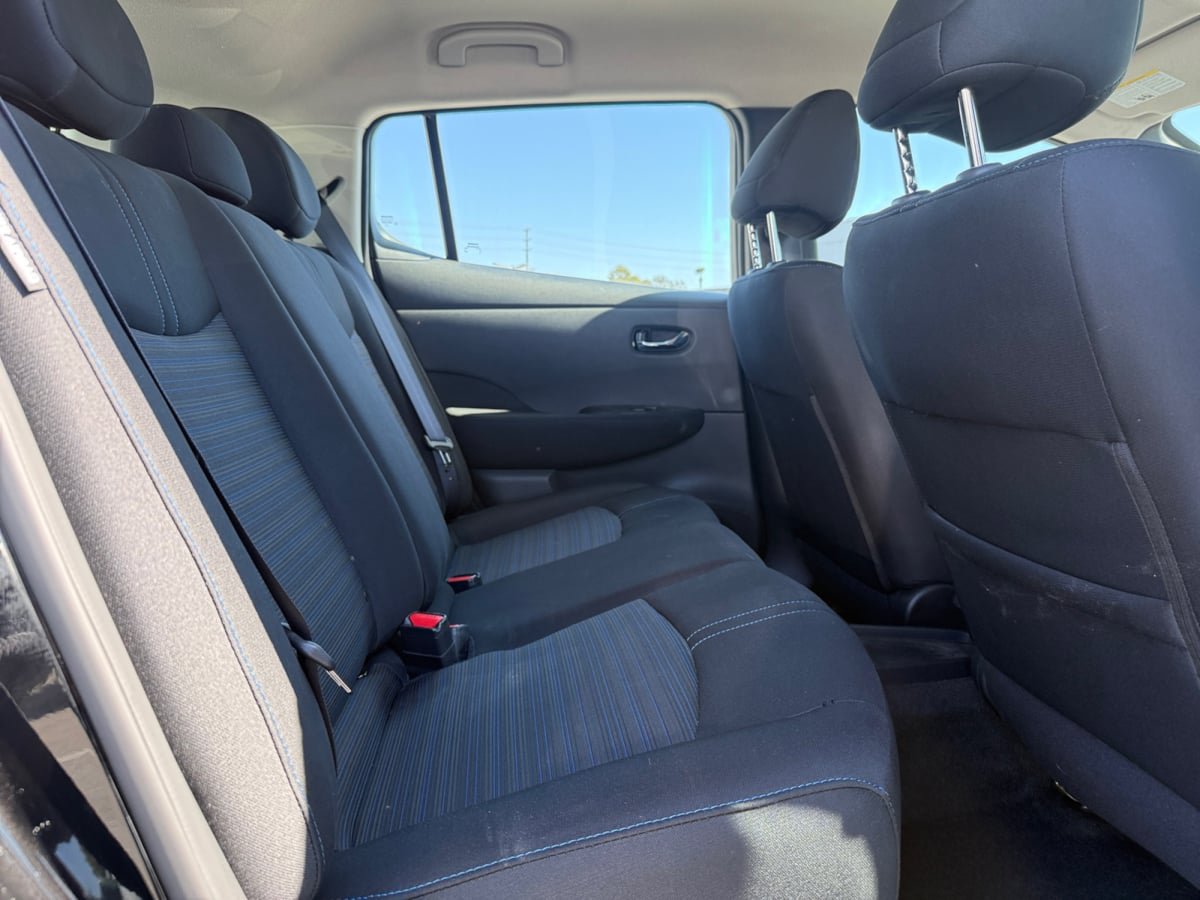 Used 2025 Nissan Leaf S FWD image 16