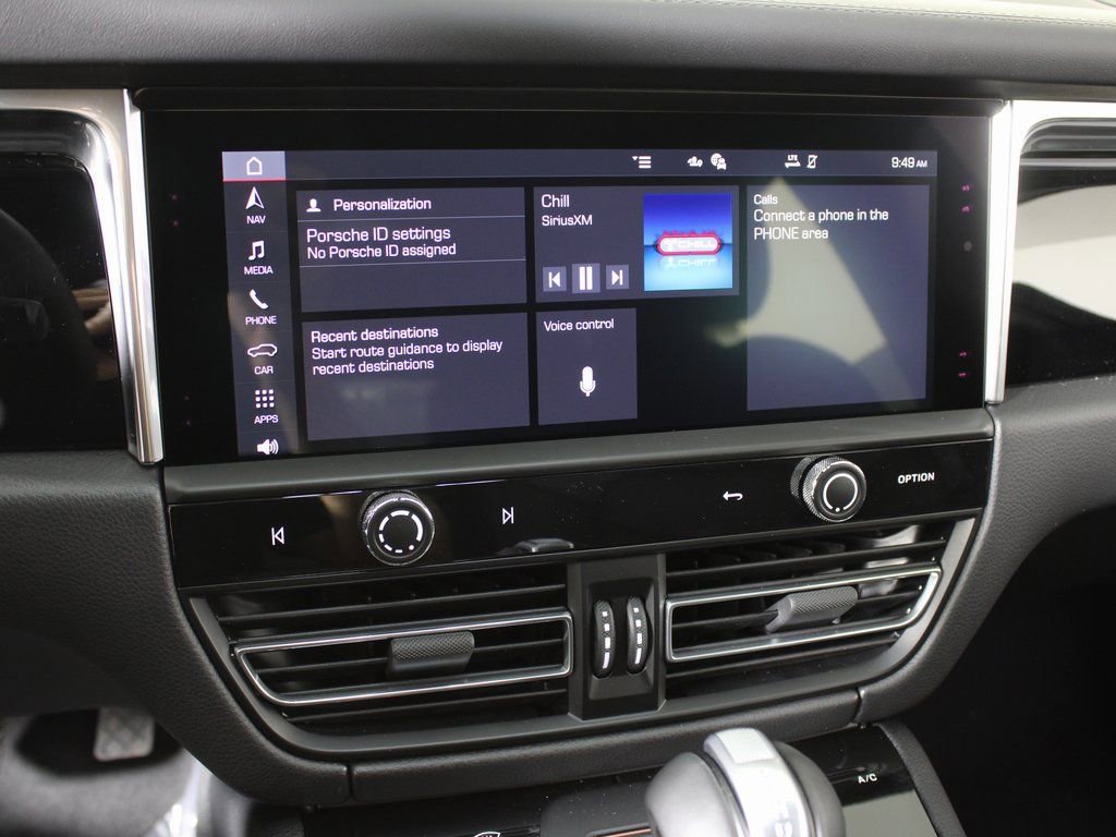 Certified 2026 Porsche Macan AWD/4WD image 25