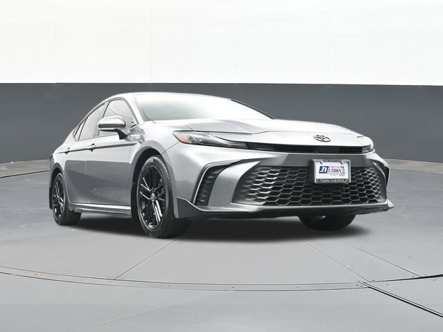 Used 2025 Toyota Camry SE w/ Convenience Package image 53