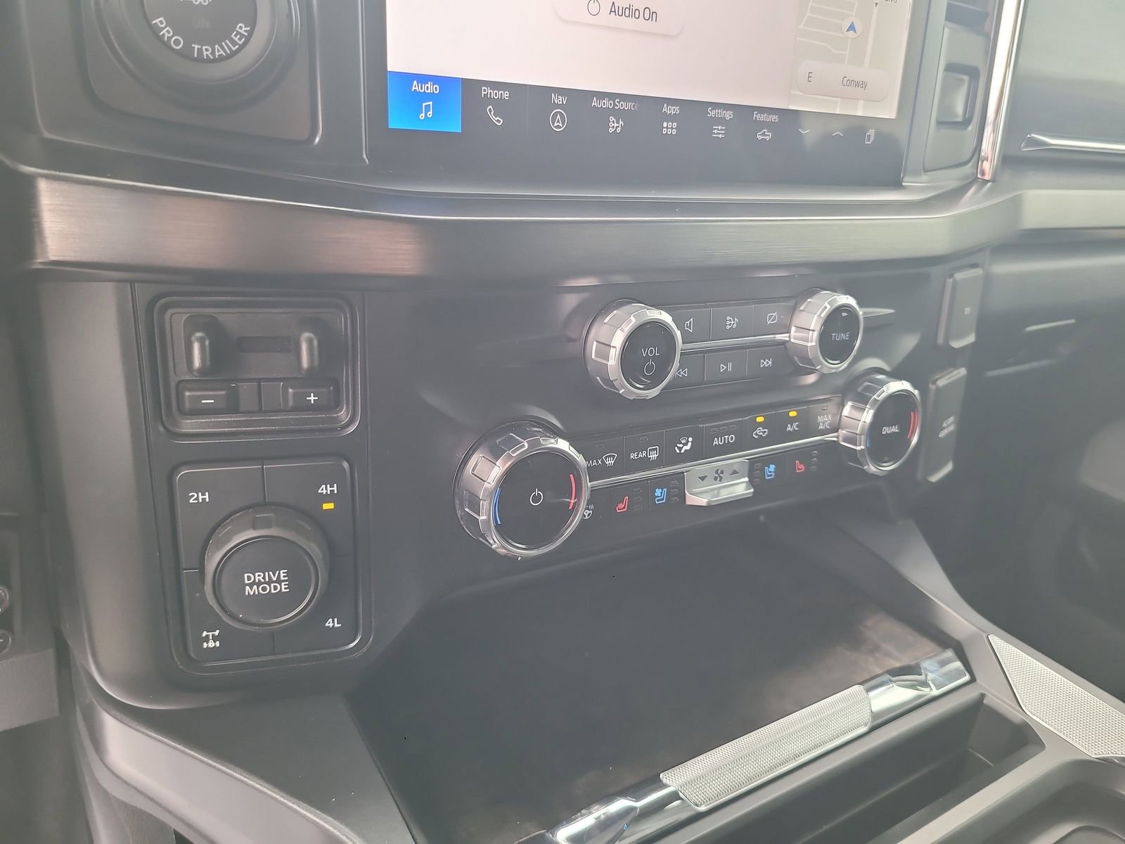 Used 2024 Ford F350 Lariat w/ Lariat Ultimate Package AWD/4WD image 19