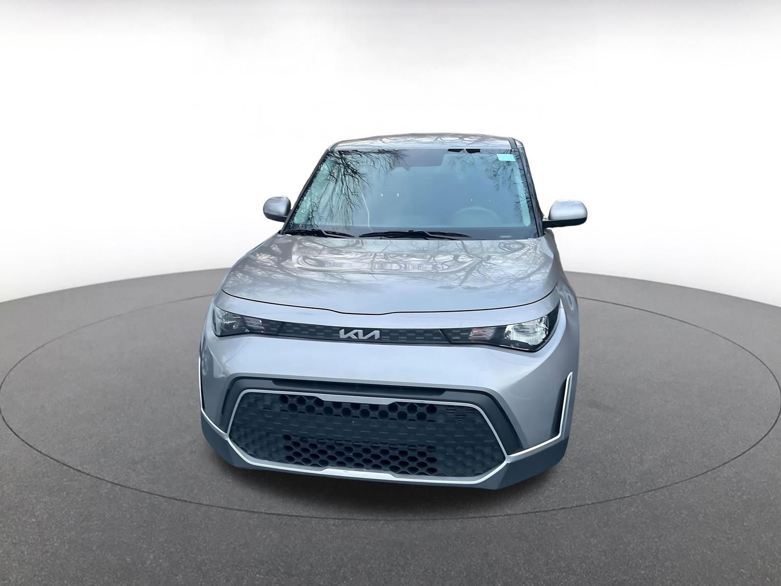 Used 2025 Kia Soul LX w/ LX Technology Package image 9