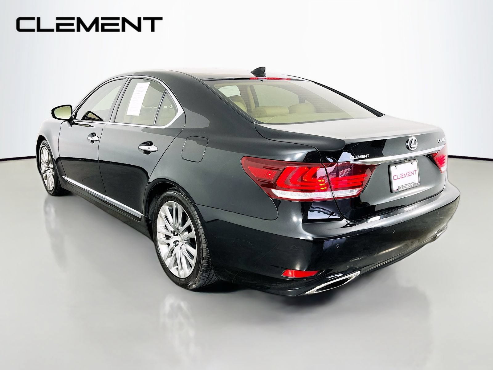 Used 2017 Lexus LS 460 w/ Comfort Package RWD image 9