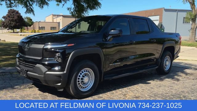 Certified 2025 Chevrolet Silverado EV W/T w/ WT Plus Package AWD/4WD image 4